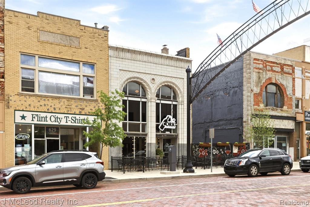 635 S Saginaw Street, Flint, MI 48502 — Photo 44