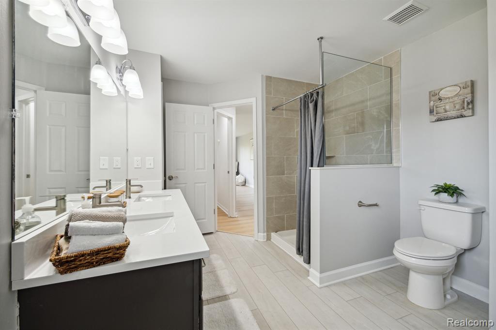 45516 VIOLET Lane, Novi, MI — Photo 40