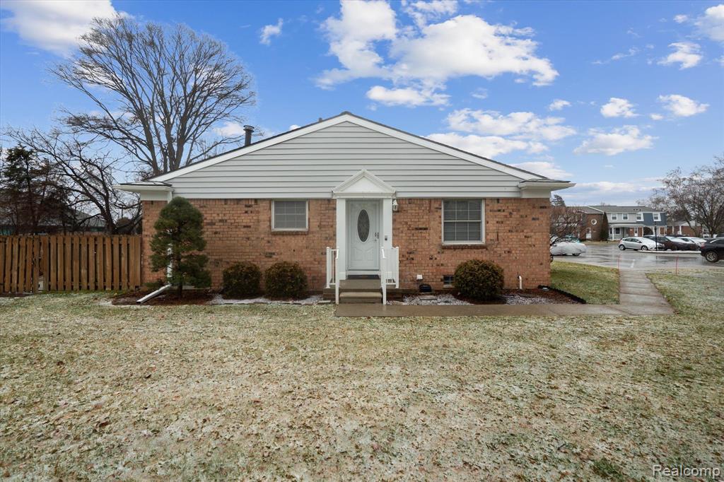 24834 Olde Orchard Street, Novi, MI — Photo 3