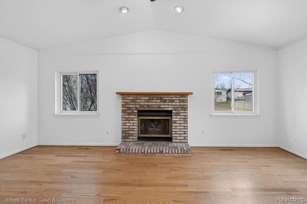 8895 Knolson Avenue, Livonia, MI 48150 — Photo 21