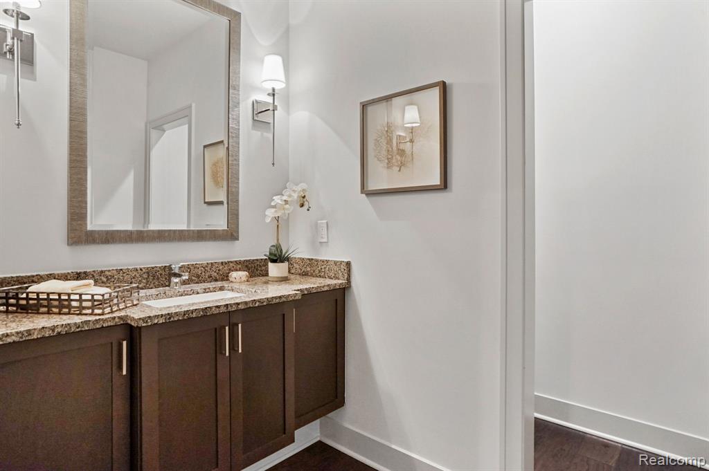 4903 PARK MANOR Drive, Troy, MI 48098 — Photo 11