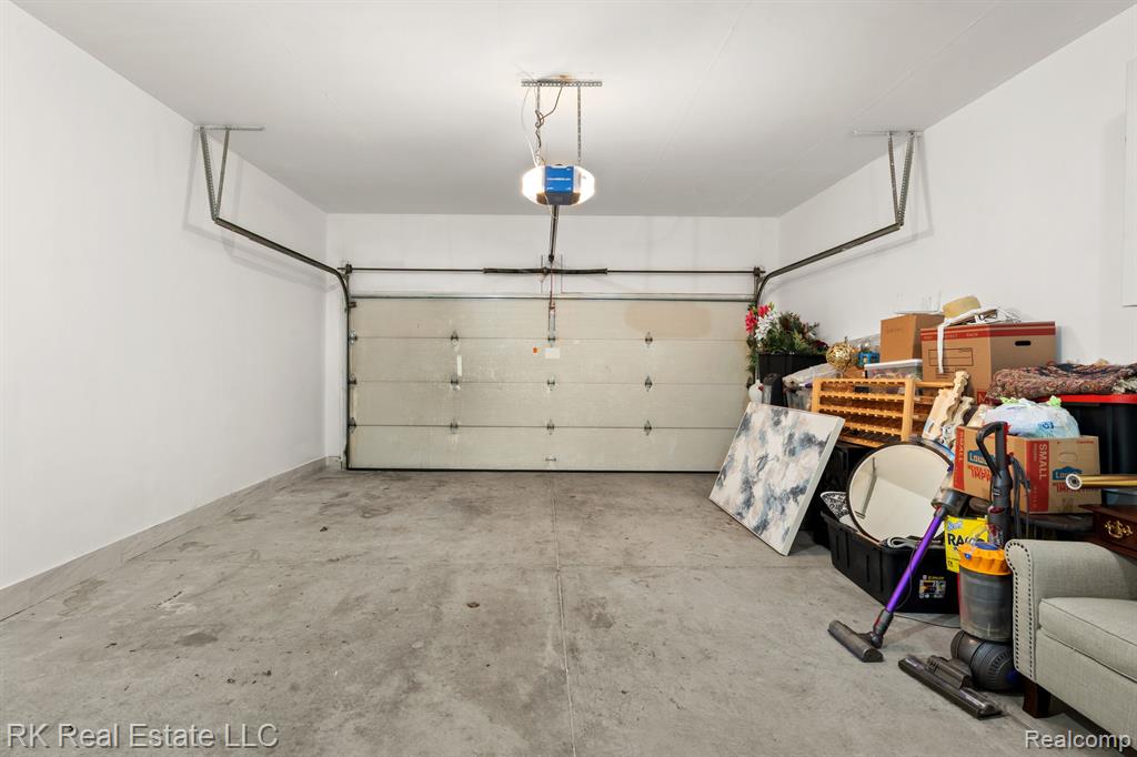 8948 RHODE Drive, Shelby Twp, MI 48317 — Photo 42