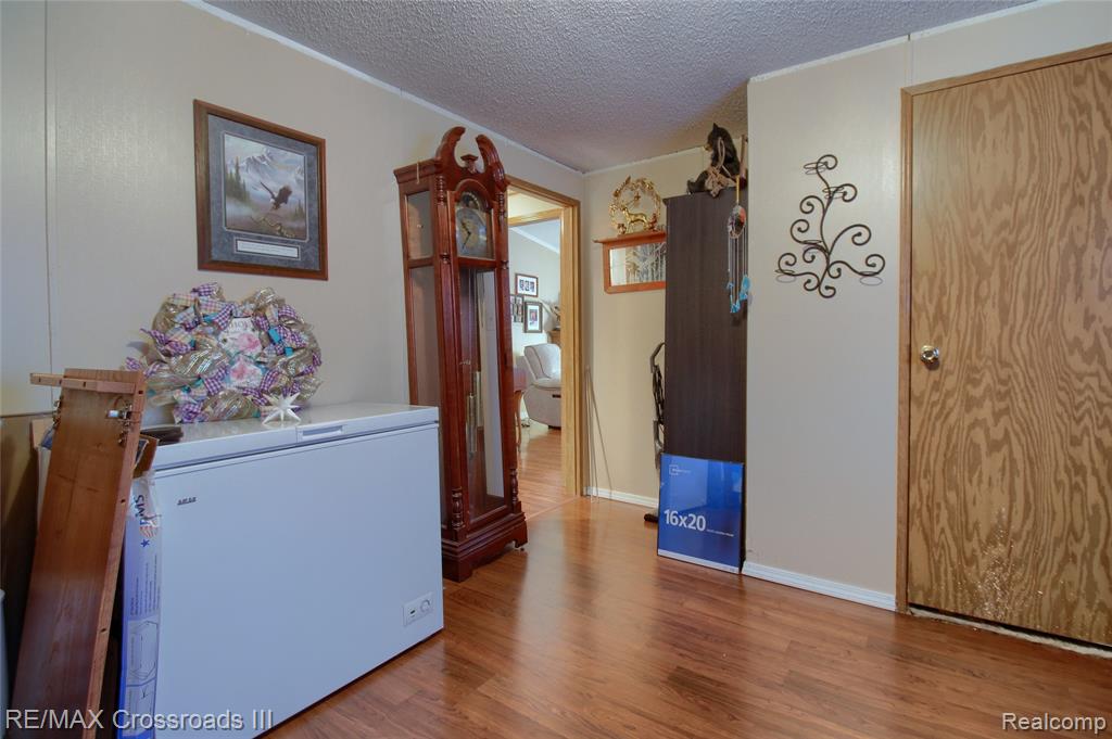 48620 Wear Road Road, Belleville, MI 48111 — Photo 21