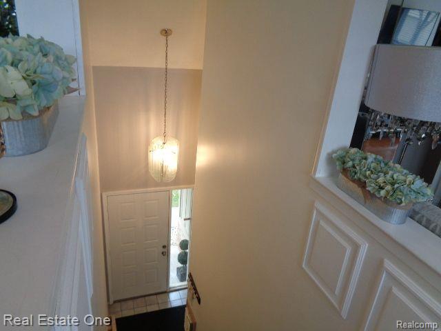 29441 LAUREL Drive, Farmington Hills, MI 48331 — Photo 57