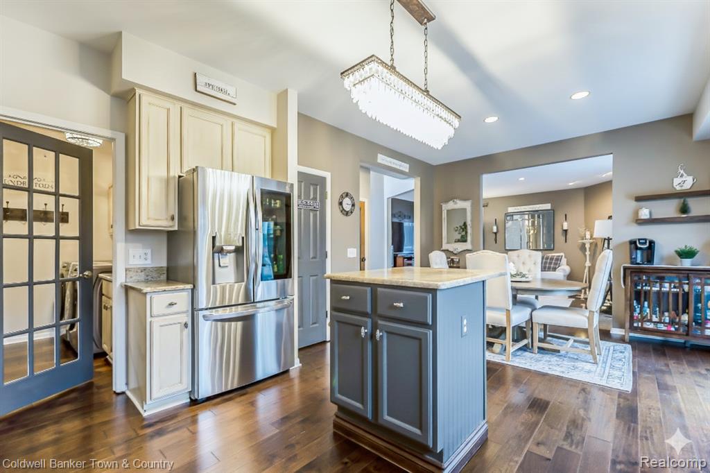 47740 Royal Pointe Drive, Canton, MI 48187 — Photo 16