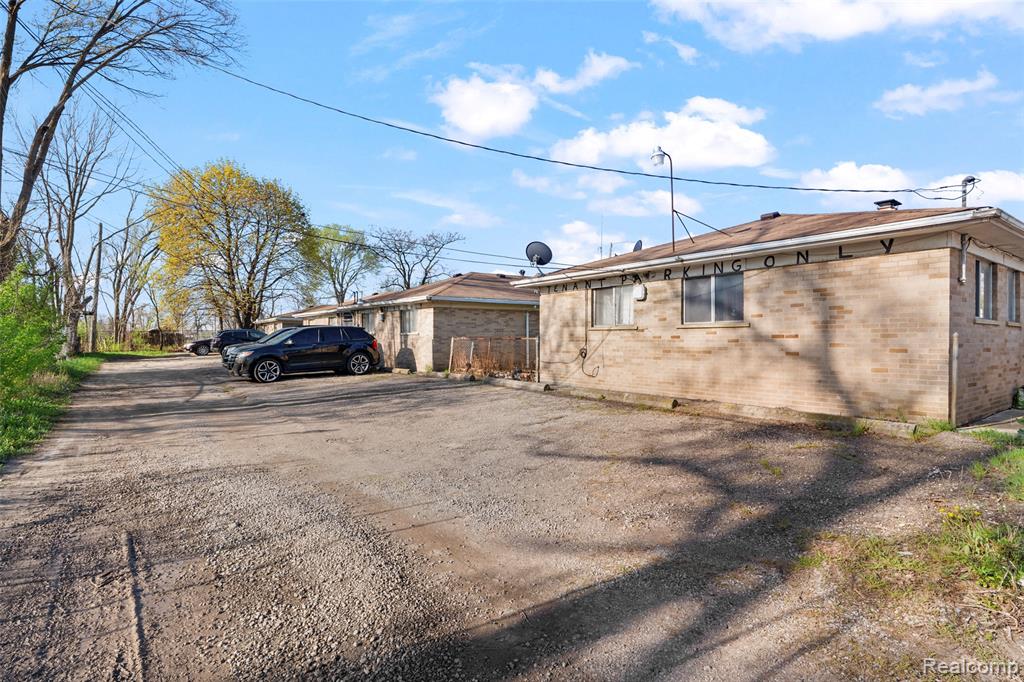 7452/7454 Southfield Road, Detroit, MI 48228 — Photo 10