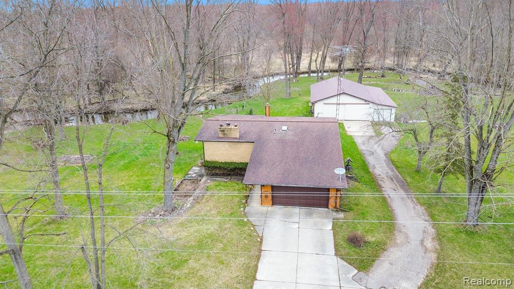 8297 Jordan Road, Grand Blanc, MI 48439 — Photo 31