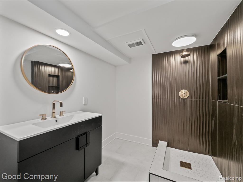16979 MARGUERITE Street, Beverly Hills, MI 48025 — Photo 17