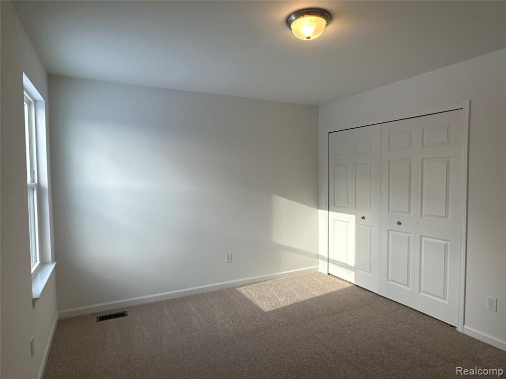 475 CANNONADE Loop, Howell, MI 48843 — Photo 2