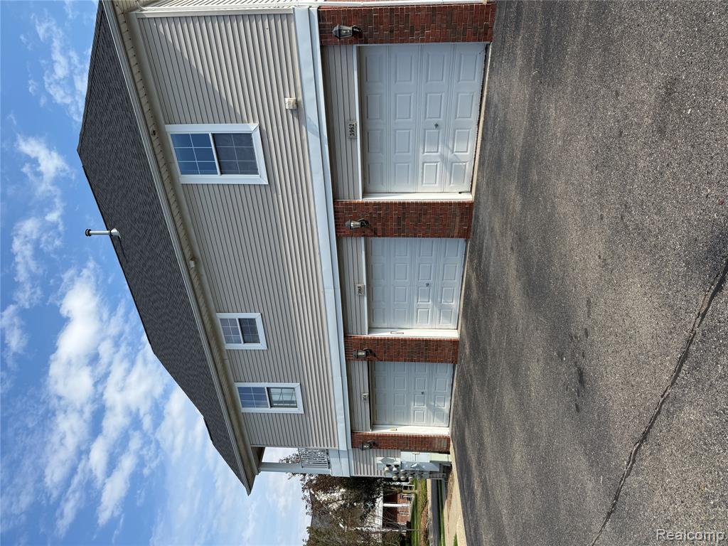 3962 Cherry Creek Lane, 11, Sterling Heights, MI 48314 — Photo 30