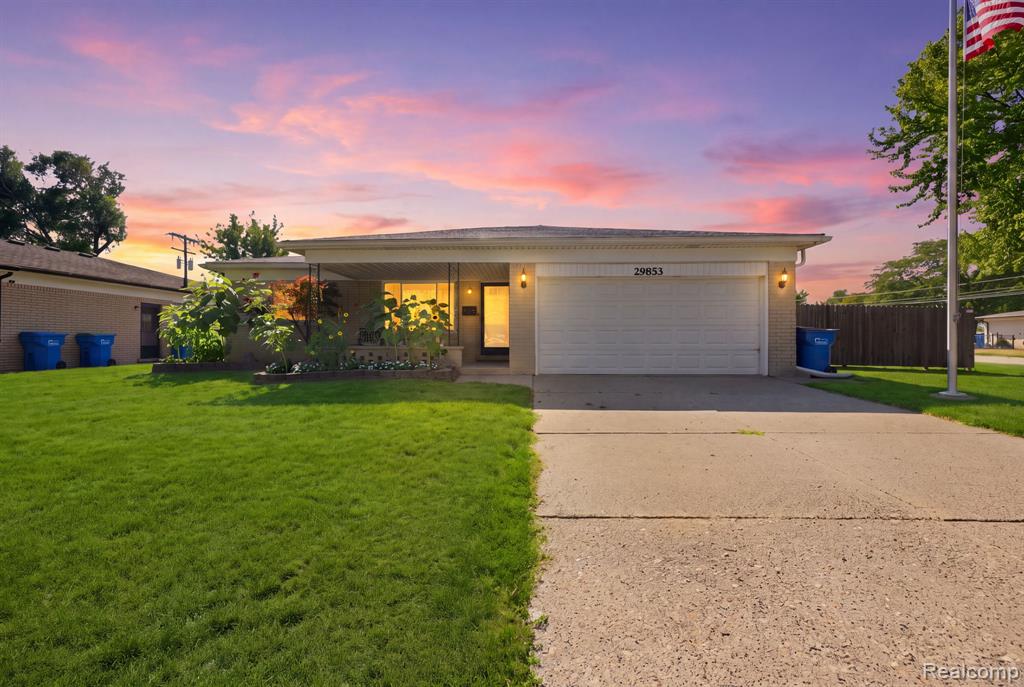 29853 Ohmer Drive, Warren, MI 48092