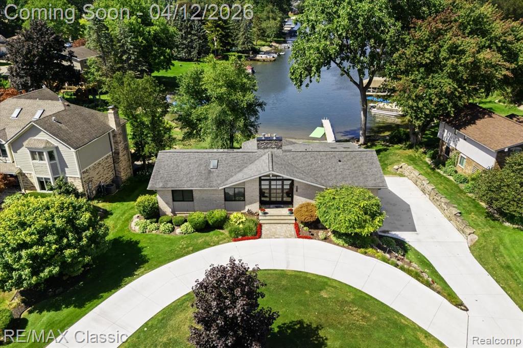 4751 Winewood Lane, Commerce Twp, MI 48382 — front exterior