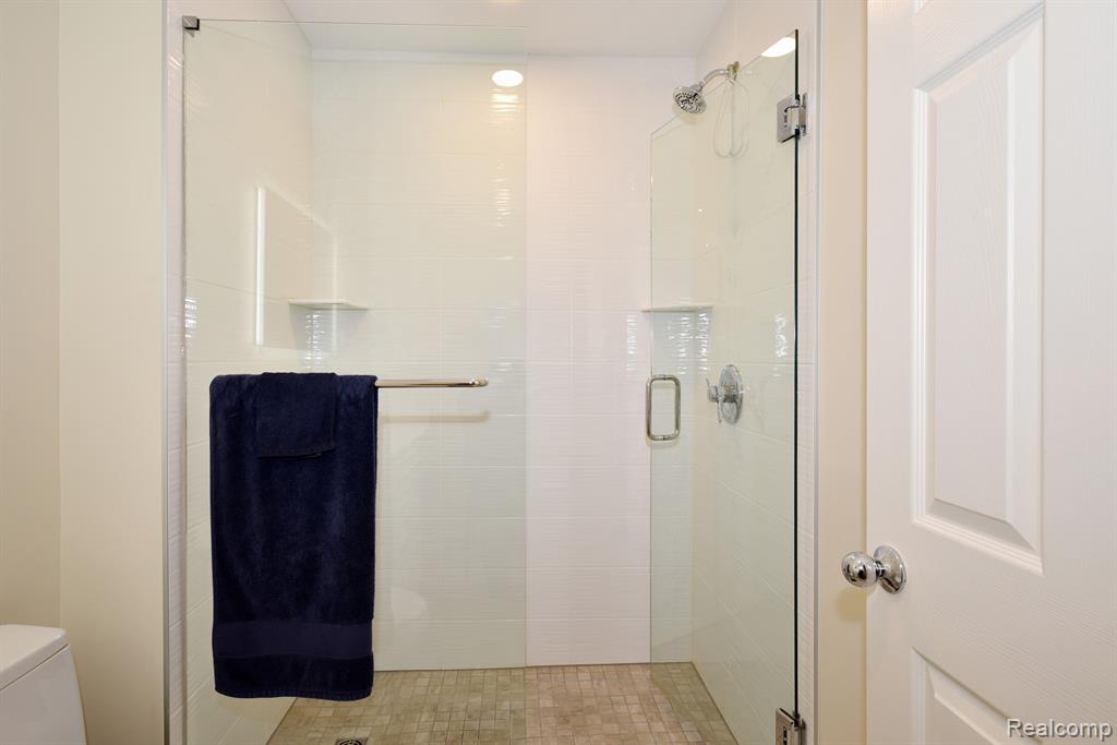 4074 Cranbrook Court, Bloomfield Hills, MI 48301 — Photo 32
