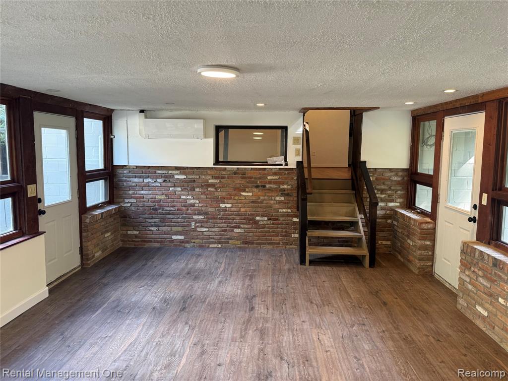 7621 Thornwood Street, Canton, MI 48187 — Photo 18