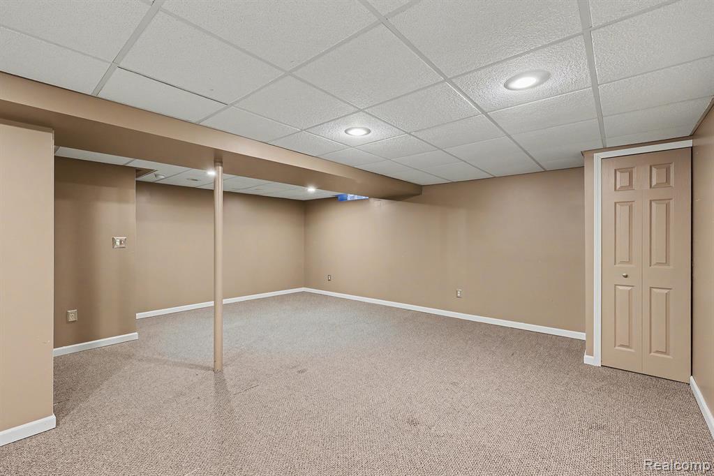41916 King Edward Court, Clinton Twp, MI 48038 — Photo 15