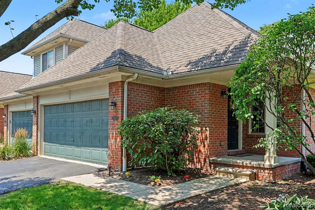 521 Macwilliams Lane, 11, Royal Oak, MI 48067 — Photo 2