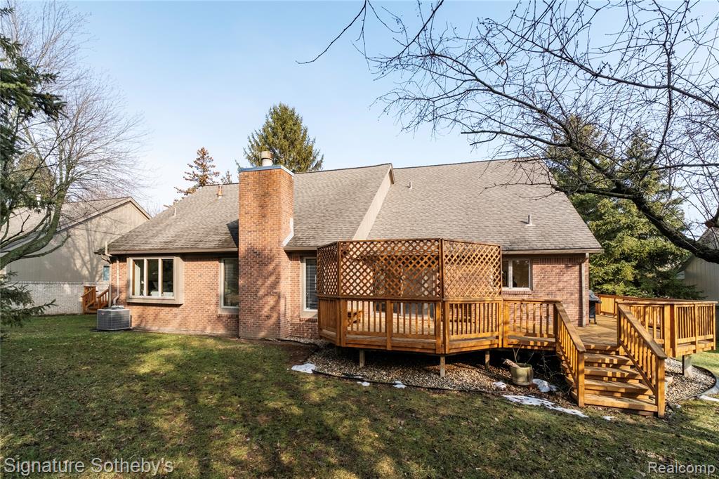 16819 Country Knoll Drive, Northville, MI 48168 — Photo 10