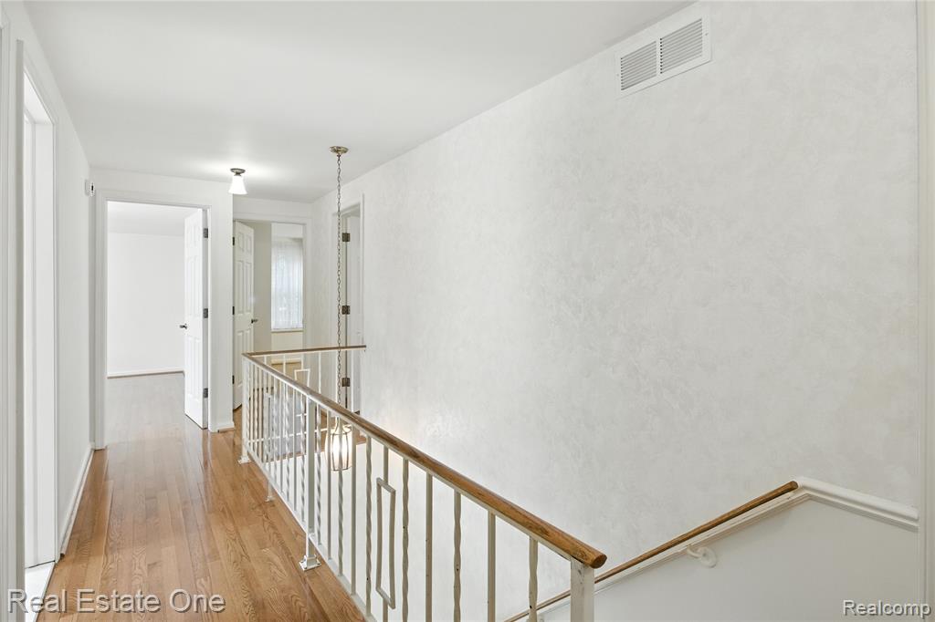604 Longford Drive, Rochester Hills, MI 48309 — Photo 21