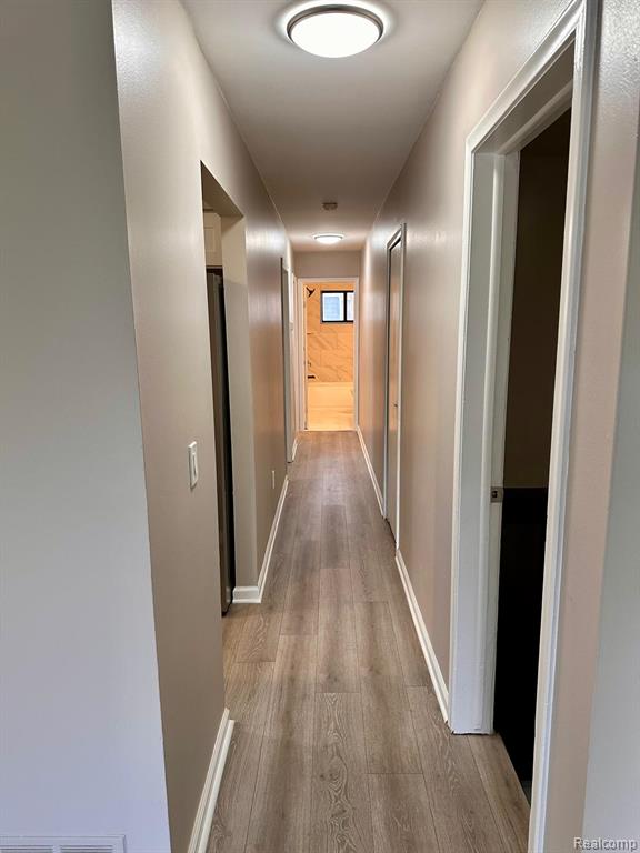 406 N ALICE Avenue, Rochester, MI 48307 — Photo 14