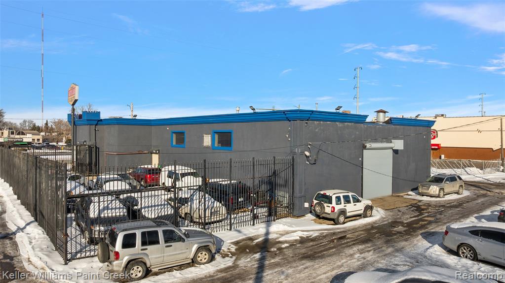 10311 W 8 Mile Road - Photo 4