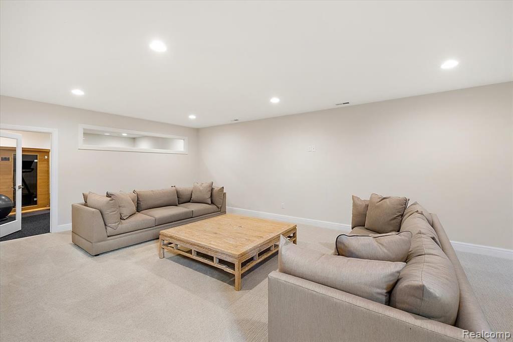 444 Hillboro Drive, Bloomfield, MI 48301 — Photo 54