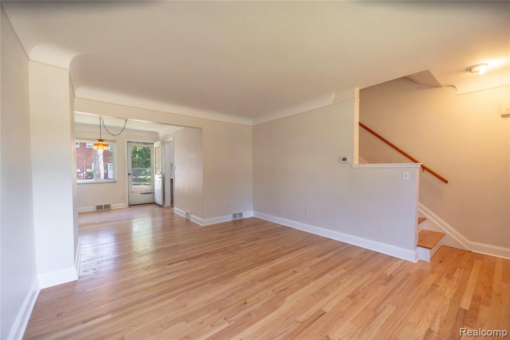 502 W Houstonia Avenue, Royal Oak, MI 48073 — Photo 4