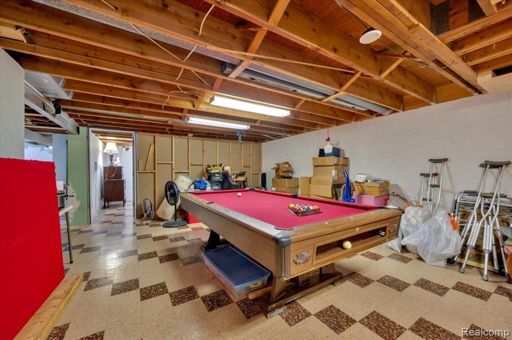 724 Lynndale Drive, Rochester Hills, MI 48309 — Photo 21
