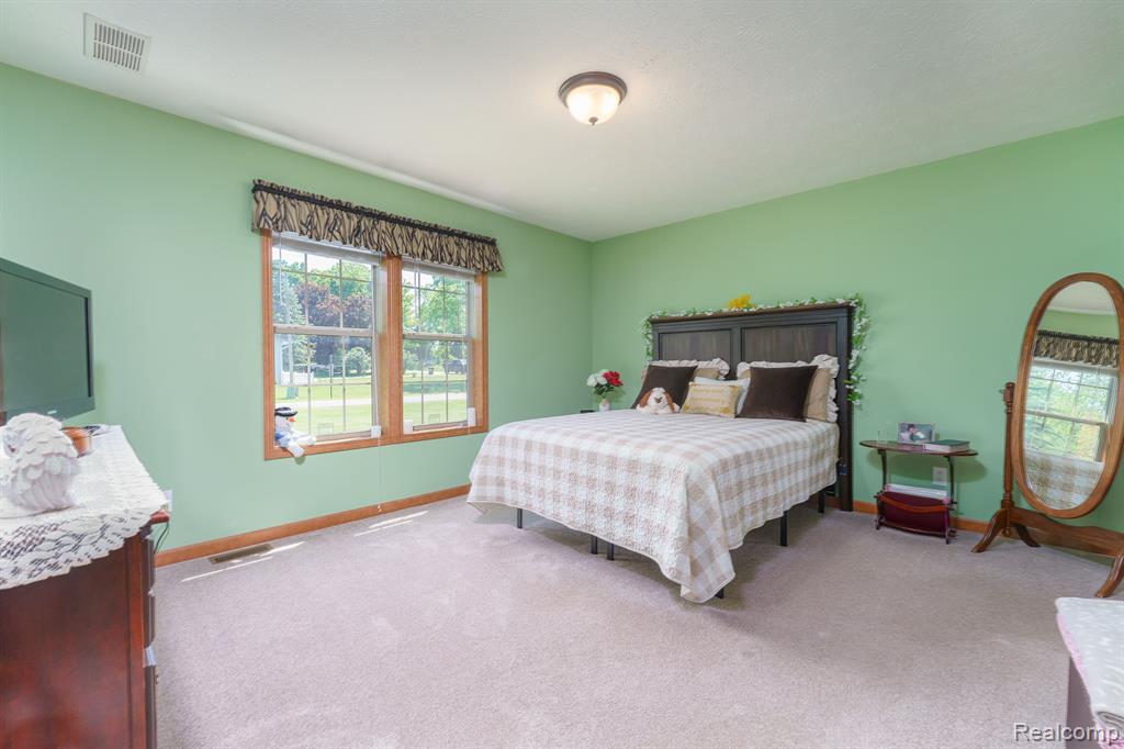 102 MELLADEE Lane, Morrice, MI 48857 — Photo 12