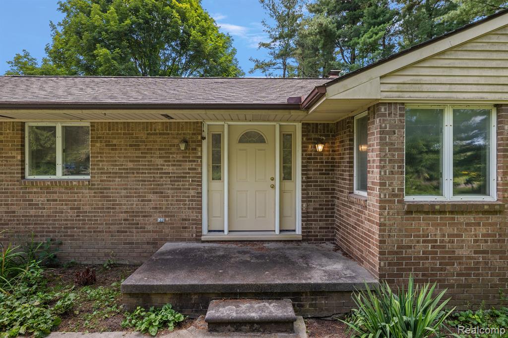 6152 GOLF CLUB Road, Howell, MI 48843 — Photo 5