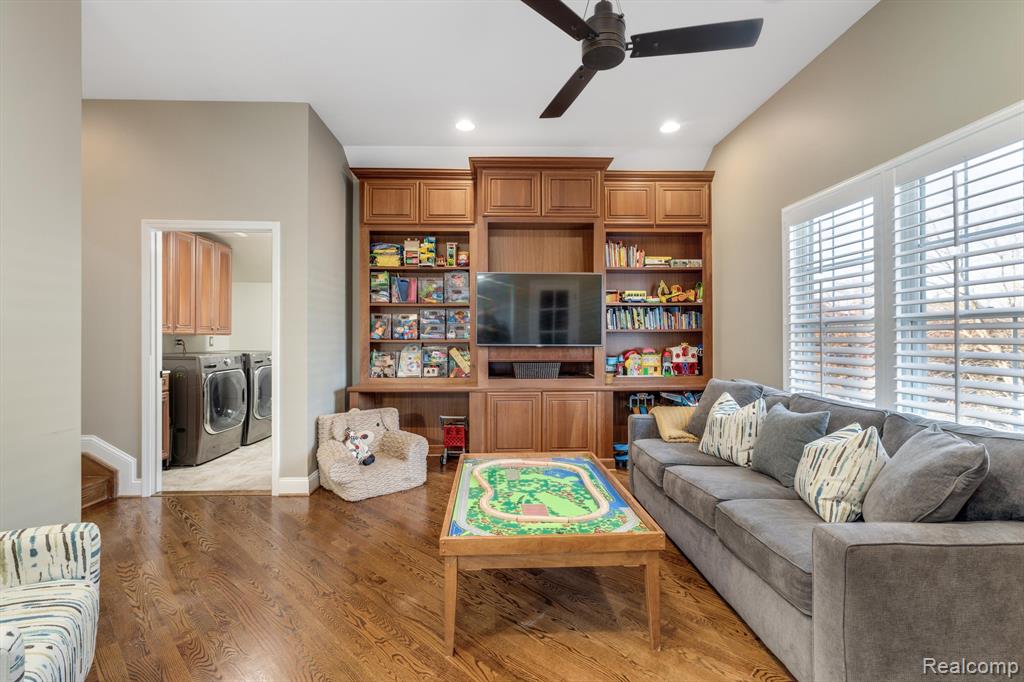 15316 BAY HILL Drive, Northville, MI 48168 — Photo 36