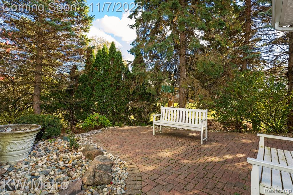 5338 Berwyck Drive, Troy, MI 48085 — Photo 42