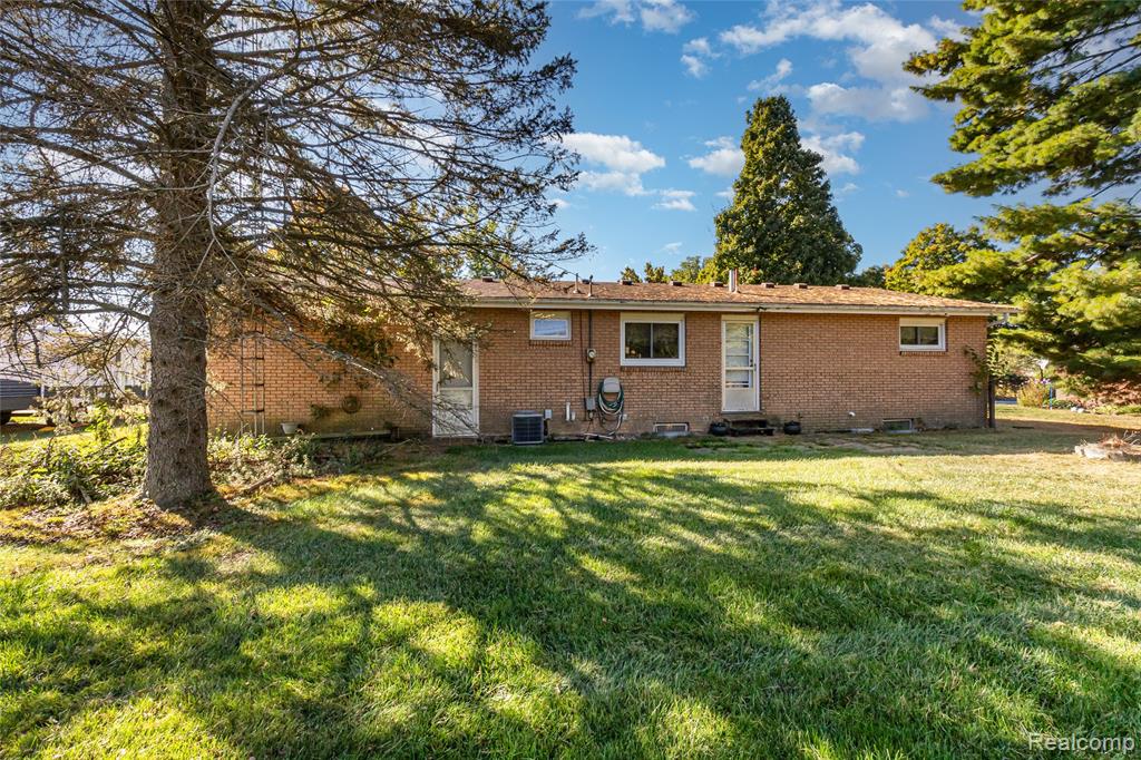 1379 Bowers Road, Lapeer, MI 48446 — Photo 17