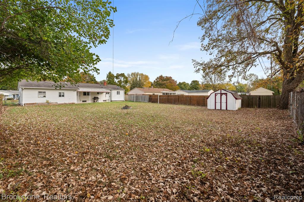 5503 Westchester Drive, Flint, MI 48532 — Photo 25