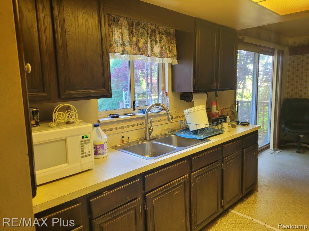 5253 BURNSIDE Road, North Branch, MI 48461 — Photo 17
