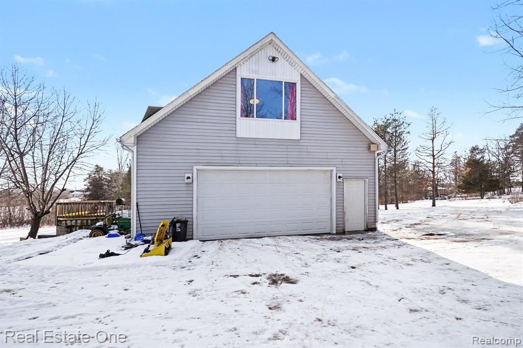 18403 Taylor Lake Road, Holly, MI 48442 — Photo 38