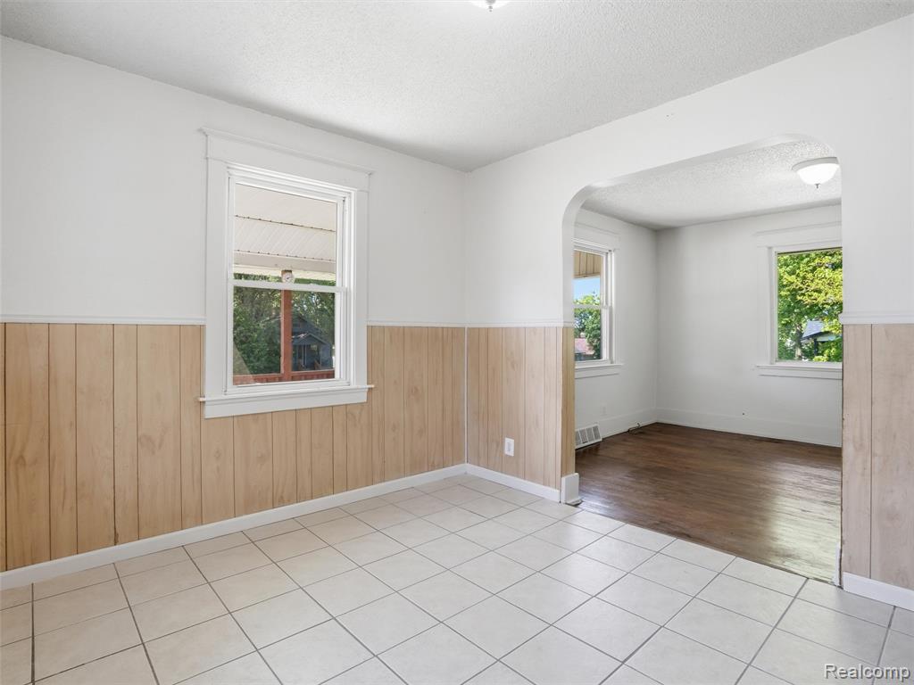 45 Kemp Street, Pontiac, MI 48342 — Photo 9