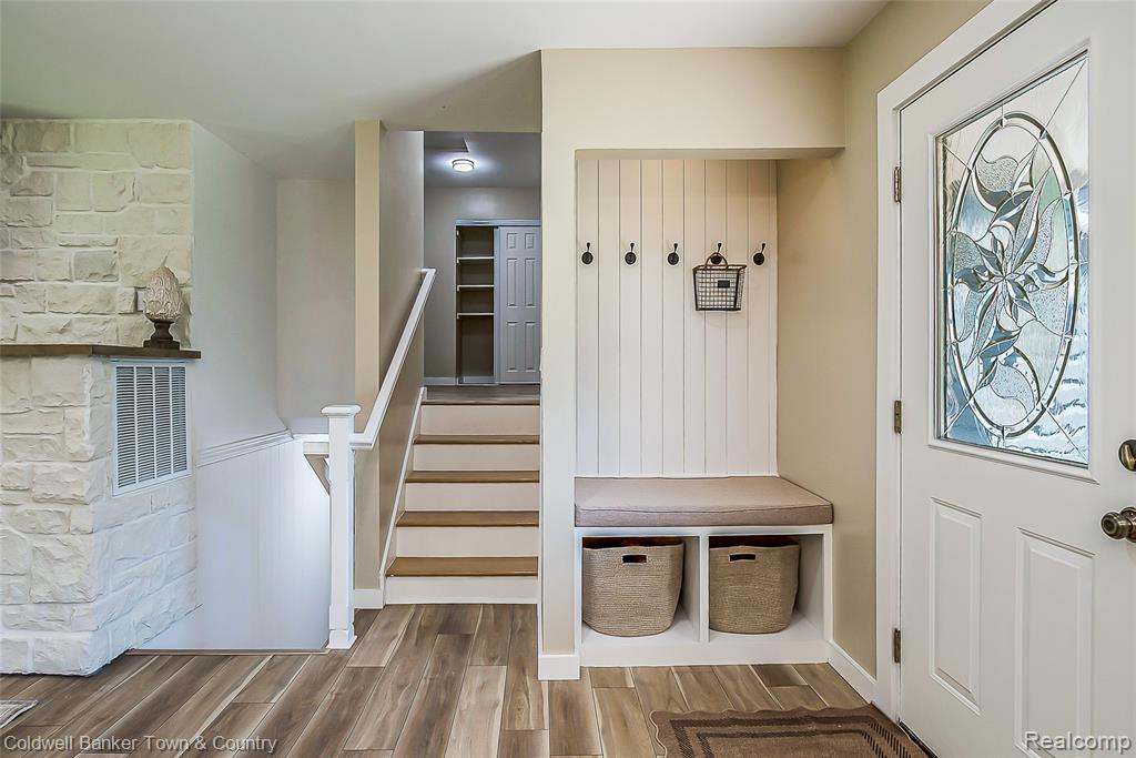 4225 N Tipsico Lake Road, Hartland, MI 48353 — Photo 20