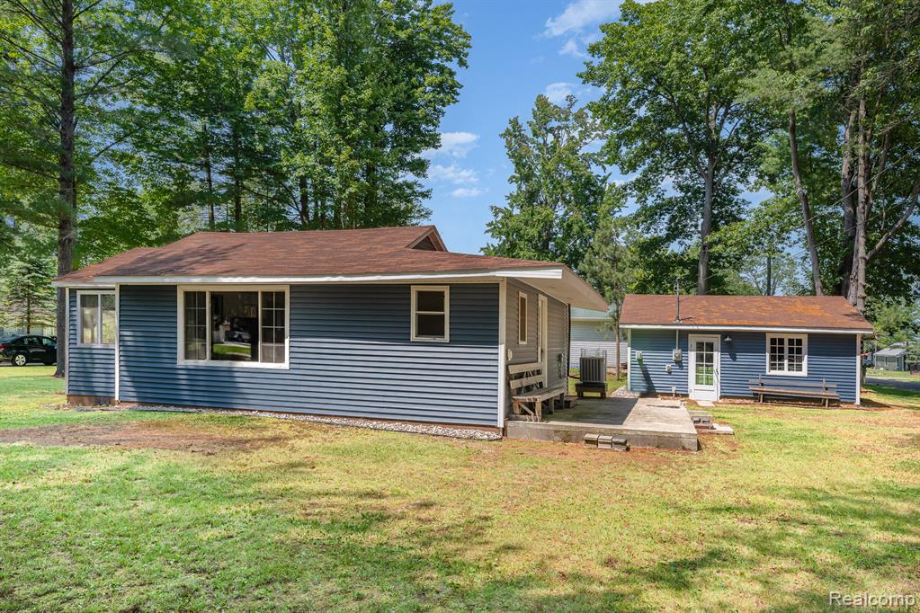 1014 Clifford Street, East Tawas, MI 48730 — Photo 5