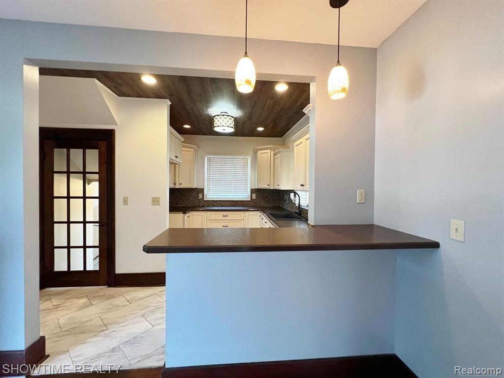 159 S HIGH Street, MI 48419 — Photo 7