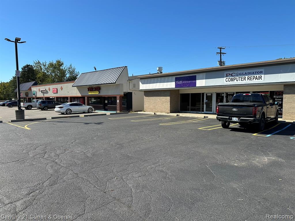 9001 Wayne Road, Livonia, MI 48150 — Photo 10
