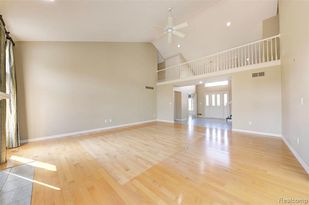 15756 Lamont Drive, Macomb, MI 48042 — Photo 5
