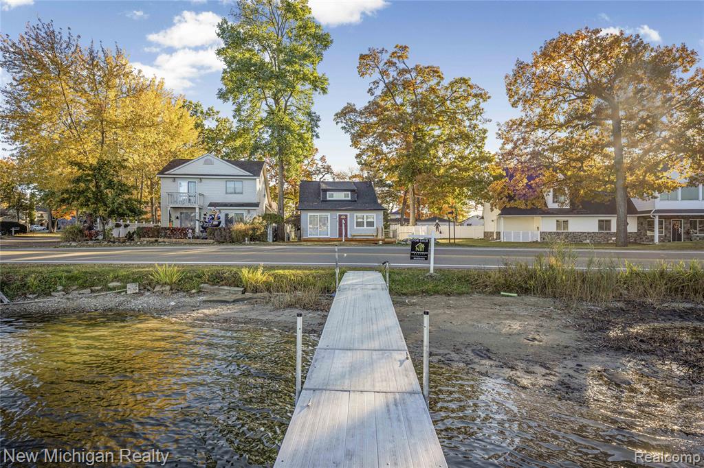 8665 Cooley Lake Road, Commerce Twp, MI 48382 — Photo 18