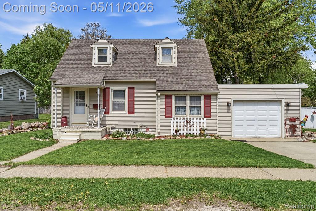 310 W Caroline Street, Fenton, MI 48430 — Photo 3