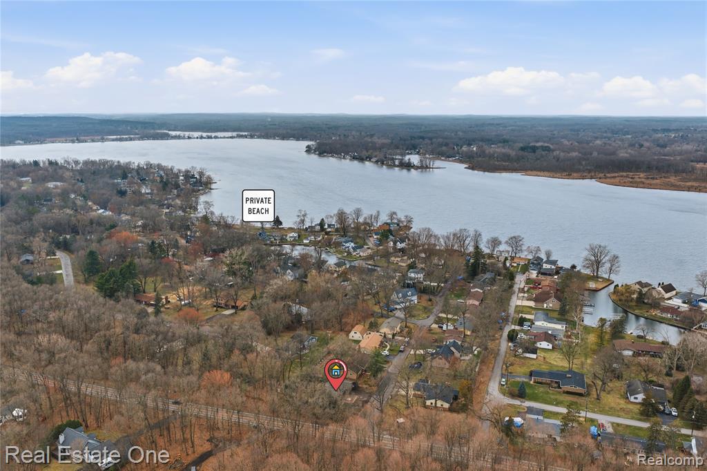 2276 Lakewood Way, Pinckney, MI 48169 — Photo 35