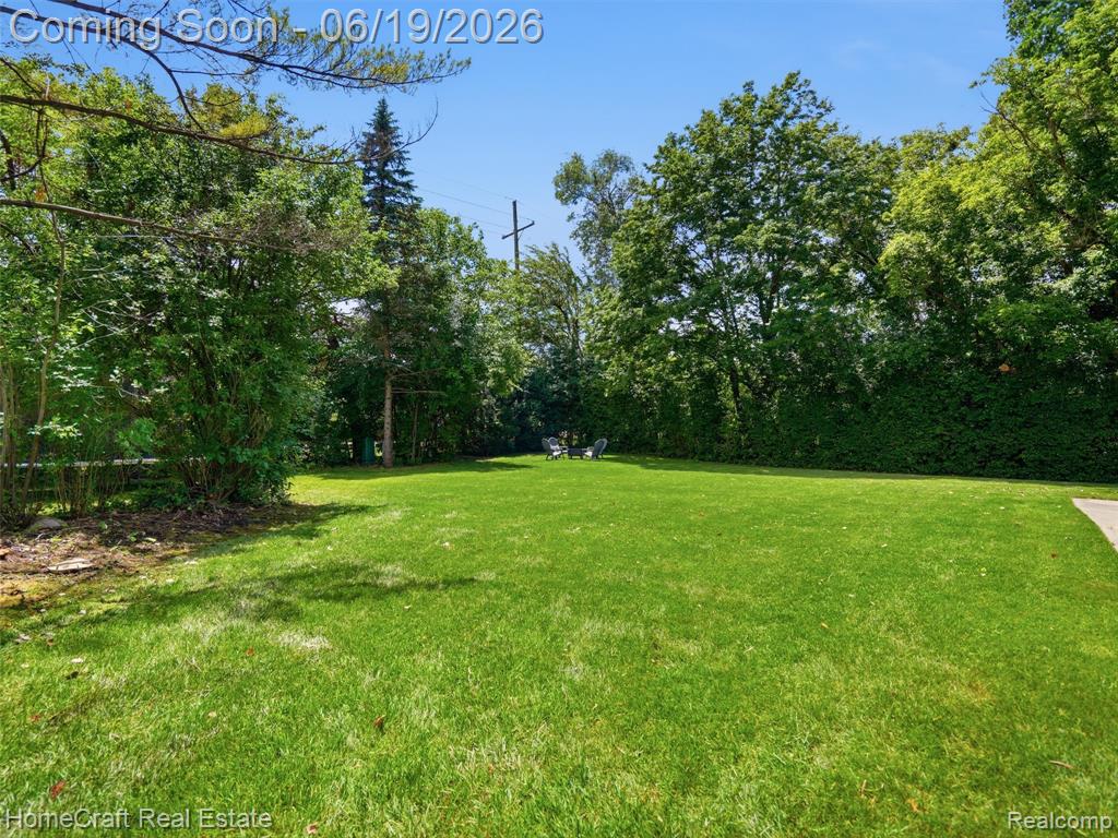 8829 WOODBERRY Road, Plymouth, MI 48170 — Photo 36