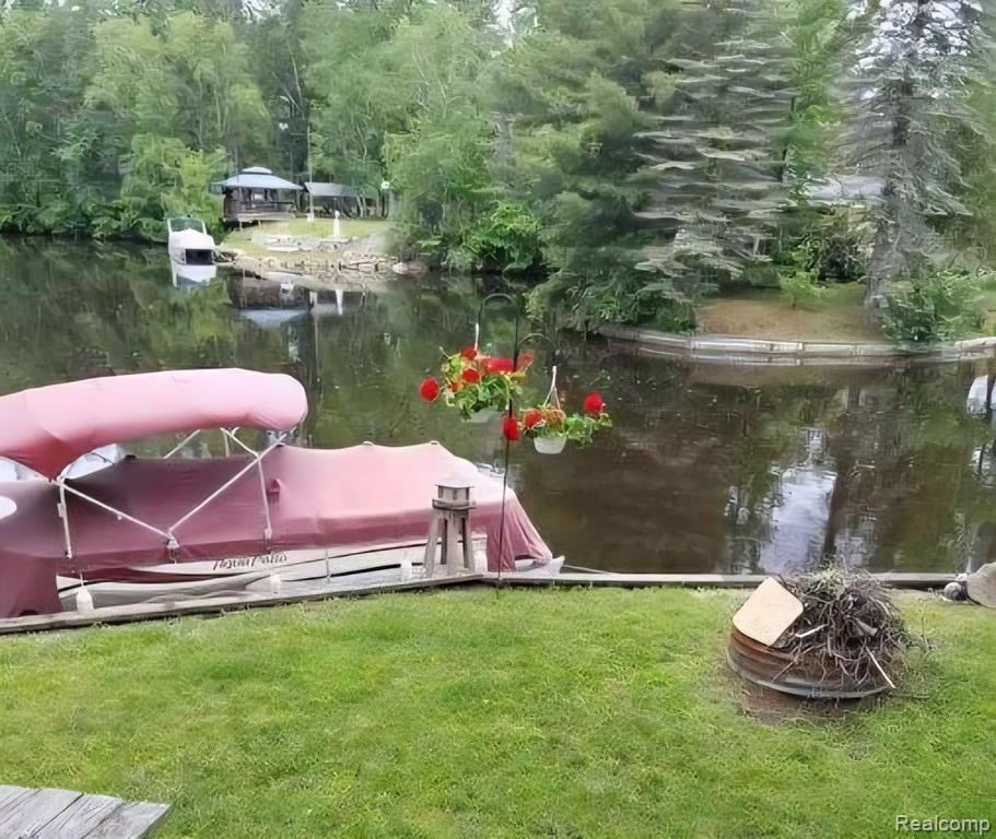 942 Pequot Lane, Hope, MI 48628 — Photo 23