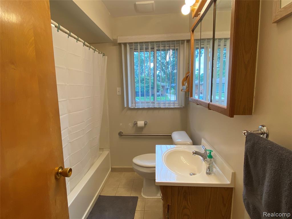 9071 Riverview, Redford, MI 48239 — Photo 9