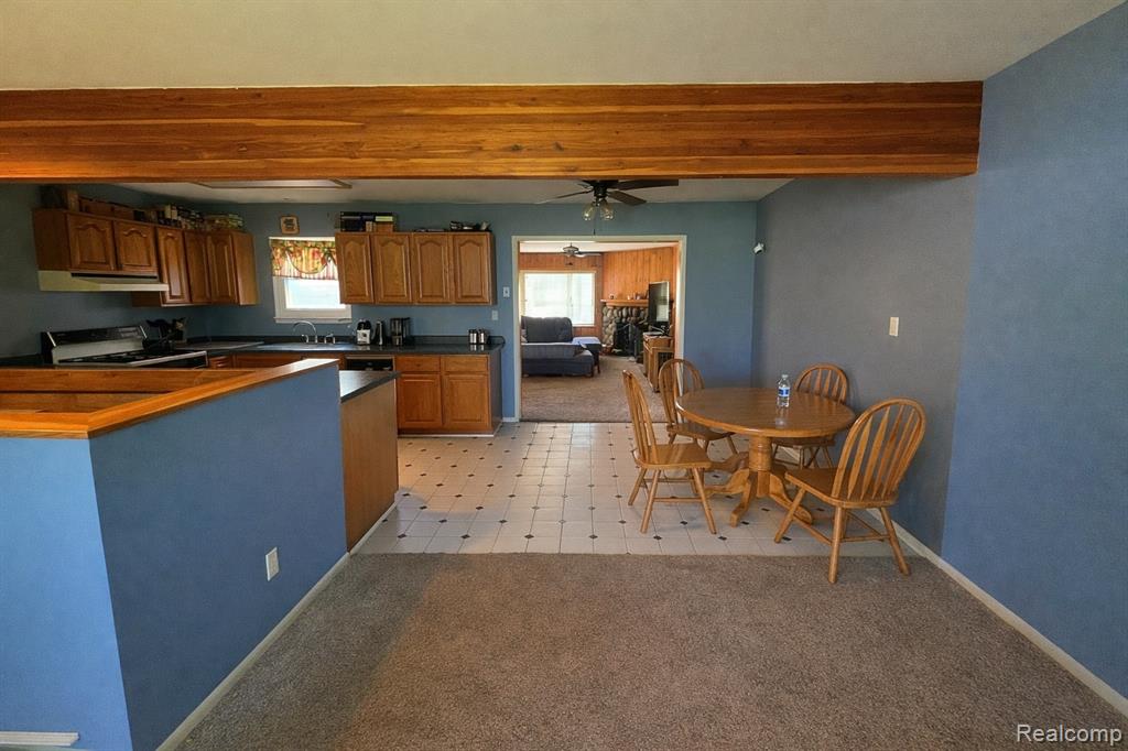 5969 Pleasant Drive, Waterford, MI 48329 — Photo 4
