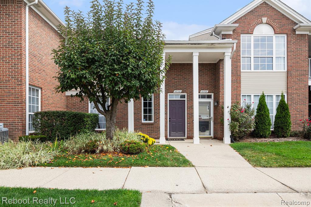45760 Warwick Drive, Macomb, MI 48044 — front exterior