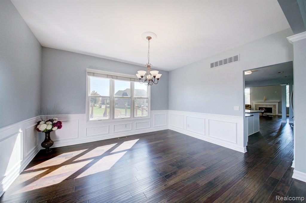 49169 Founders Court, Canton, MI 48187 — Photo 13